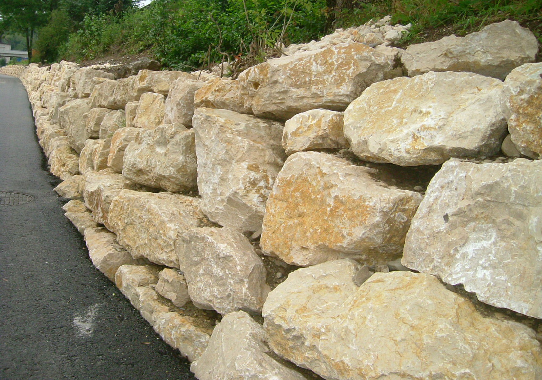 Gestaltungssteine Naturstein Jurakalk Code 100 / 140 SOL AG