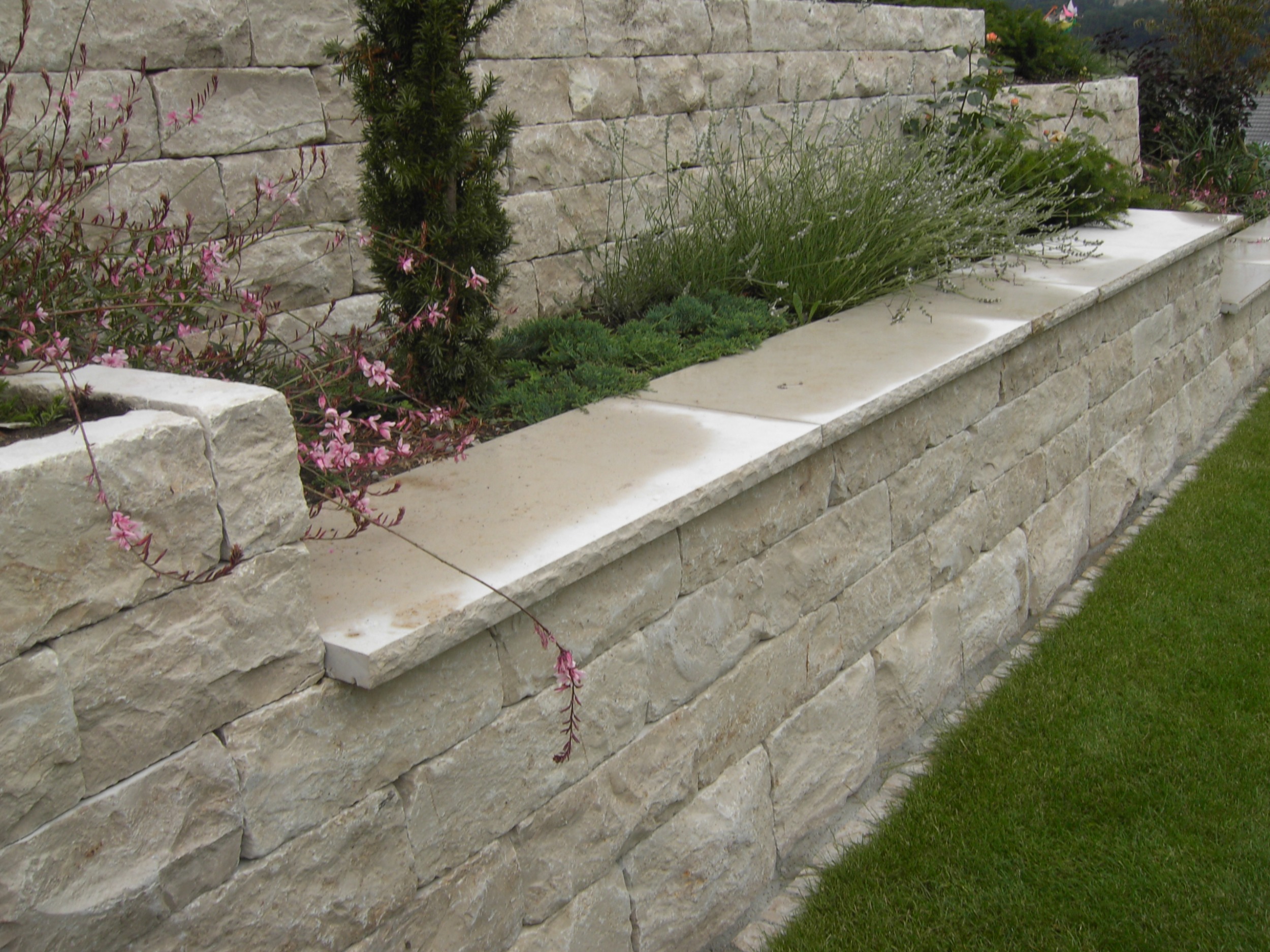 NATURSTEIN ABDECKUNG KALKSTEIN - SOL AG